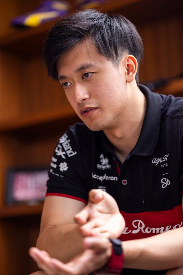 开云-独家对话周冠宇③：人气的秘密，传递爱心、传递时尚