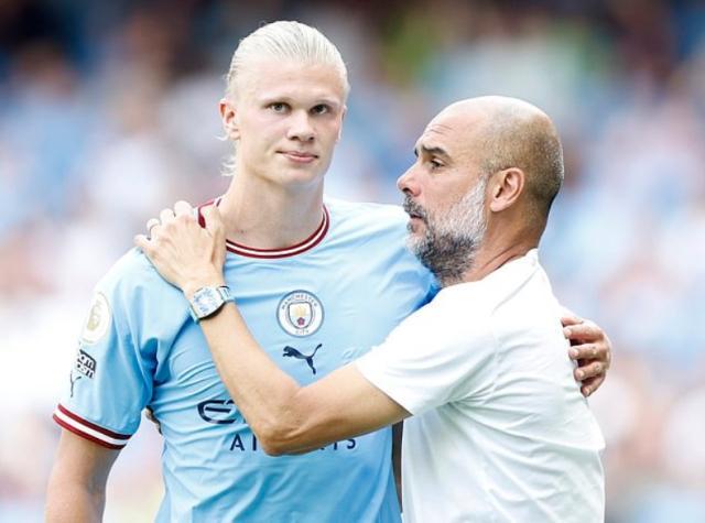 【夜读】又拿曼联说事，英媒曝光C罗不满滕哈赫