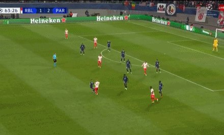 1635978447734032571.gif 【欧冠】维纳尔杜姆2球 巴黎圣日耳曼遭莱比锡绝平