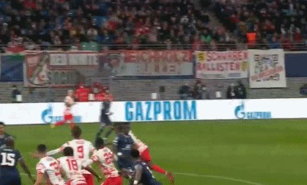1635978925440047624.gif 【欧冠】维纳尔杜姆2球 巴黎圣日耳曼遭莱比锡绝平